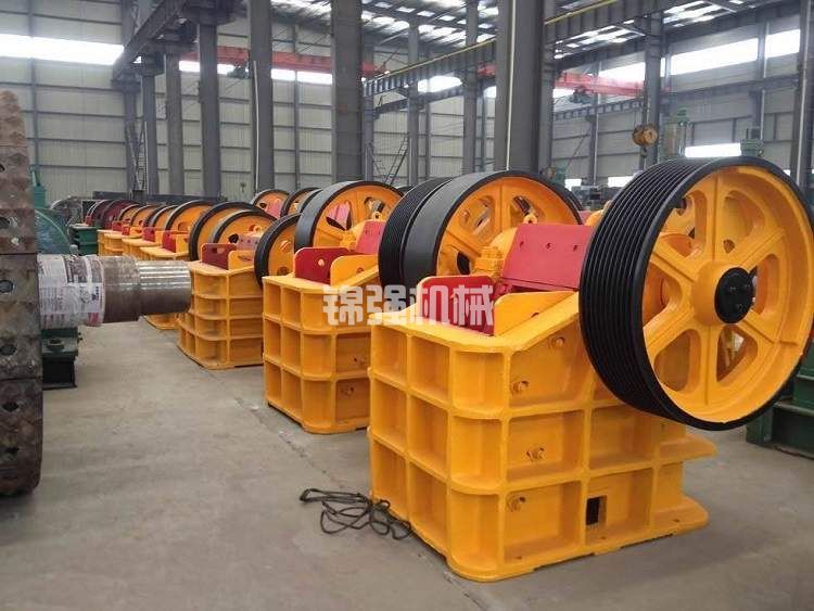 礦石破碎機(jī)生產(chǎn)線(xiàn)(圖1) 礦石破碎機(jī)生產(chǎn)線(xiàn)(圖1)